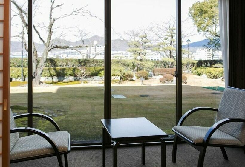 Отель Meitetsu Inuyama