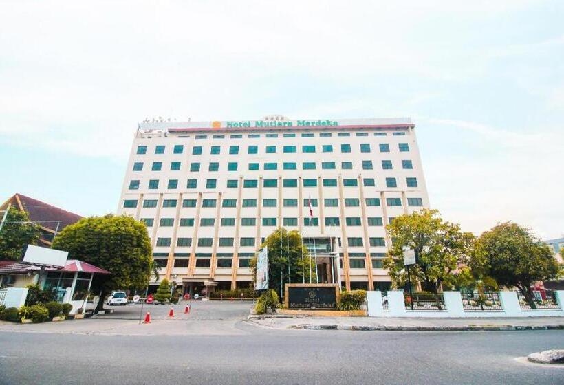 Отель Mutiara Merdeka