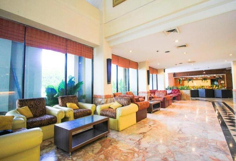 Отель Mutiara Merdeka