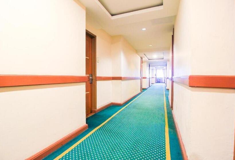 Отель Mutiara Merdeka