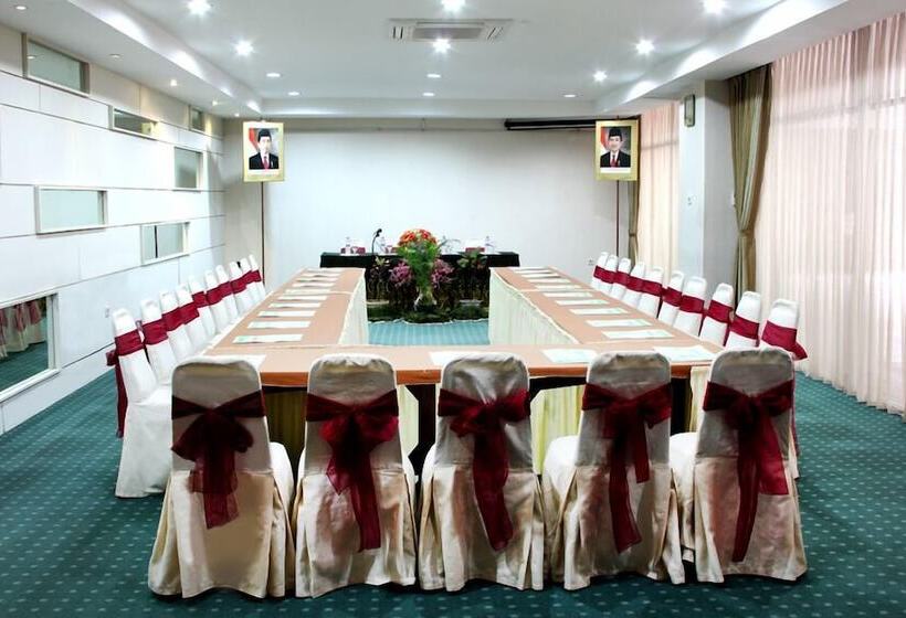 בית מלון כפרי New Grand Park