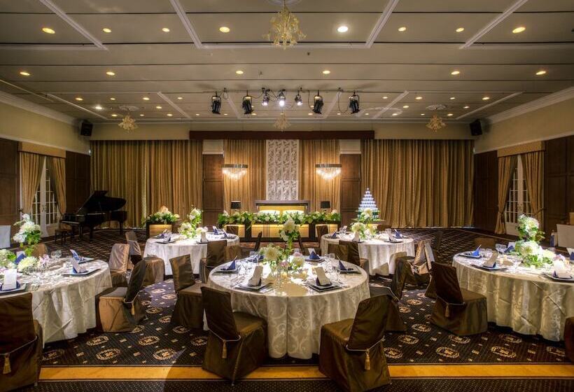 فندق Okayama International