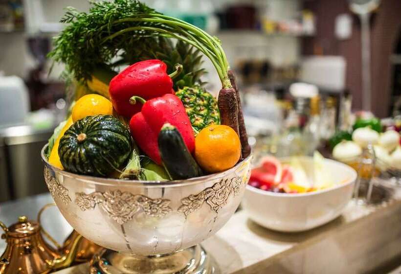 فندق Okayama International