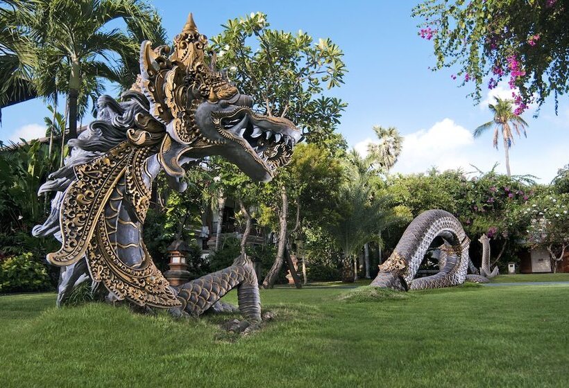 בית מלון כפרי Padma Resort Legian