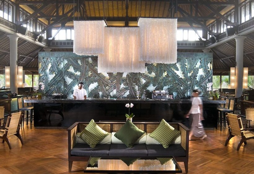 בית מלון כפרי Padma Resort Legian