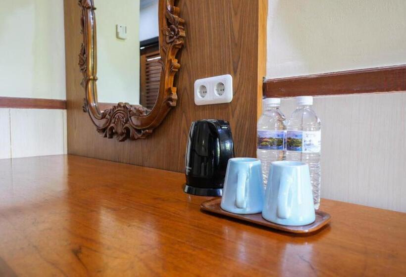 Palm Beach Hotel Bali