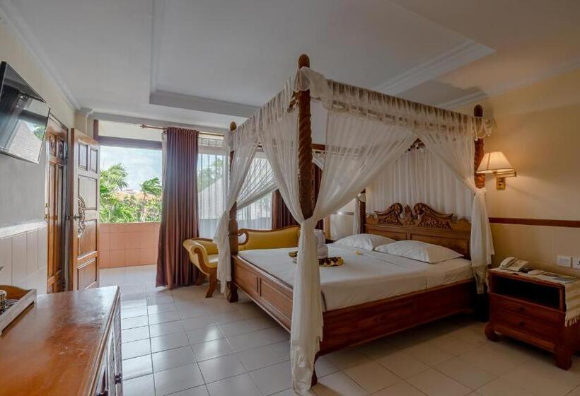 Palm Beach Hotel Bali