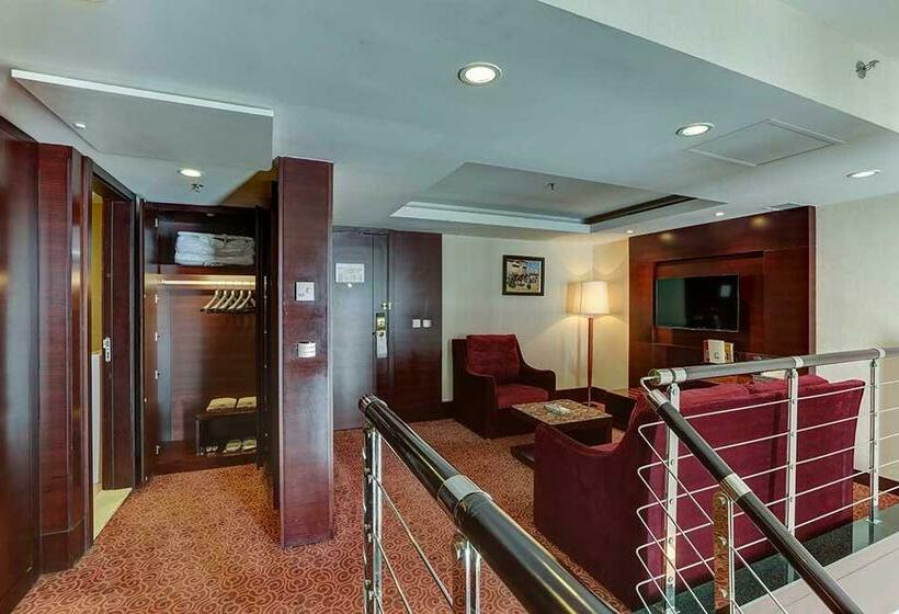 هتل Parsian Azadi