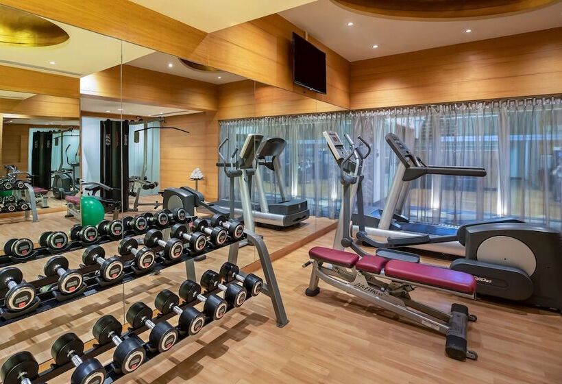 Radisson Blu Marina Hotel Connaught Place