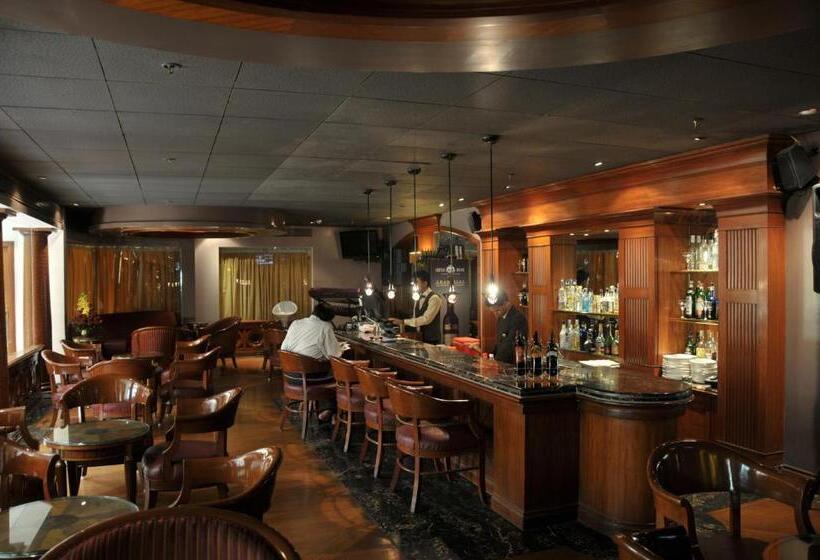 هتل Ramada Plaza By Wyndham Palm Grove