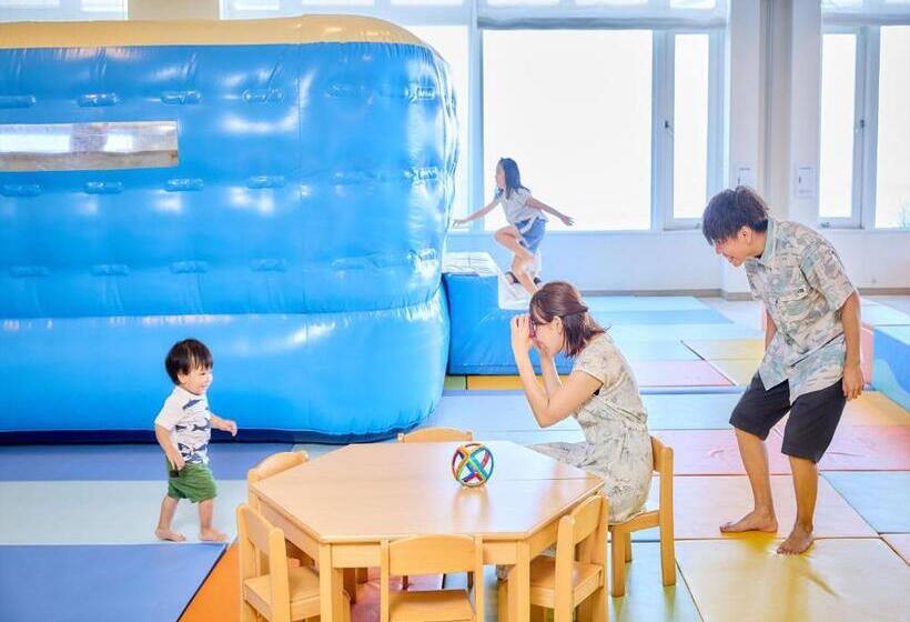 Royal View Hotel Churaumi