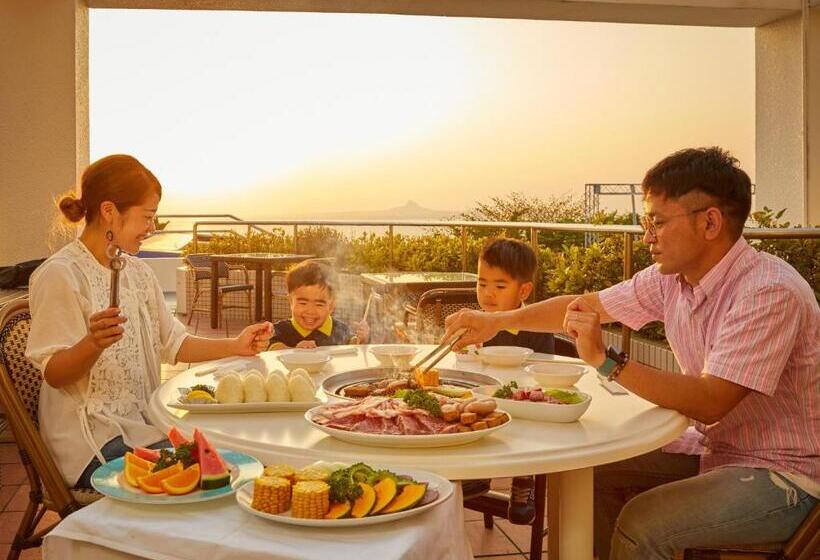 Royal View Hotel Churaumi