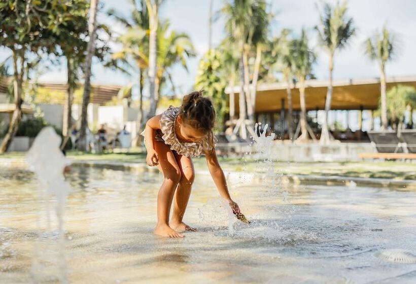 호텔 Segara Village