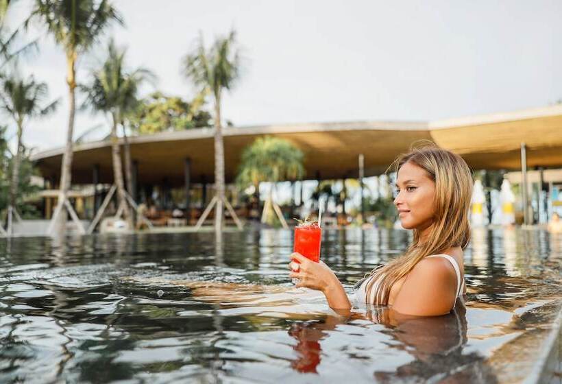 호텔 Segara Village