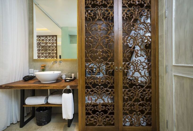 호텔 Segara Village