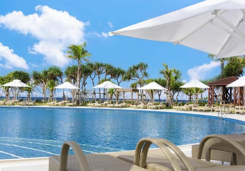 Отель Sheraton Okinawa Sunmarina Resort