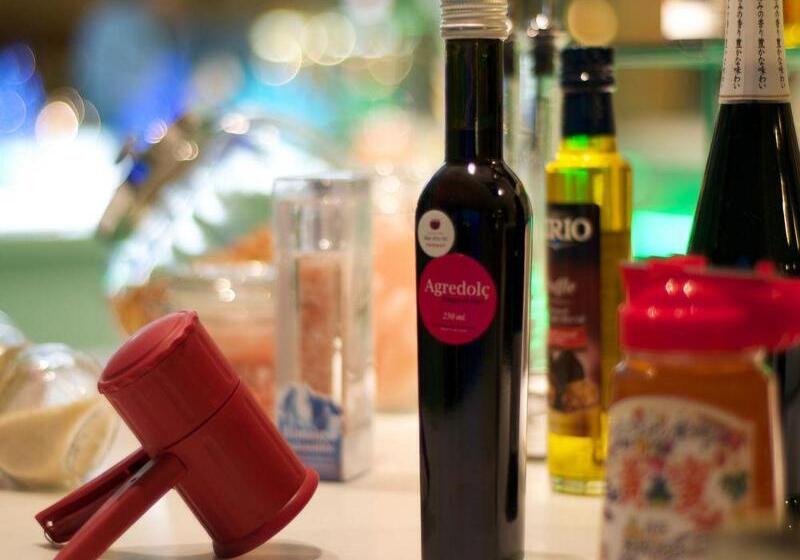 Отель Sheraton Okinawa Sunmarina Resort