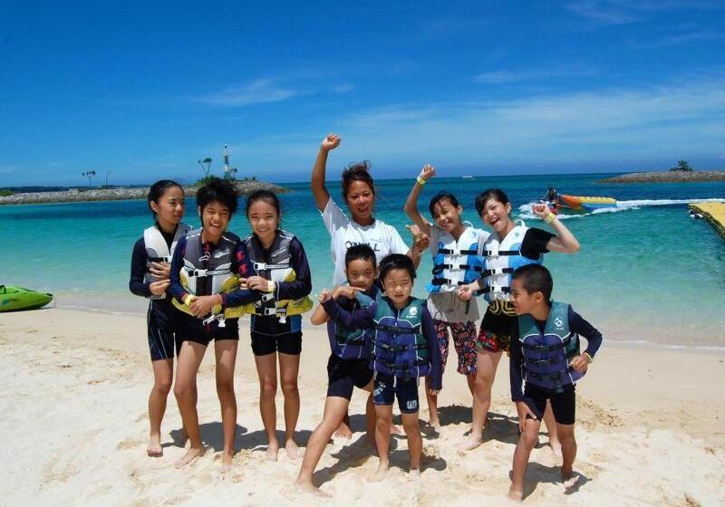 Отель Sheraton Okinawa Sunmarina Resort