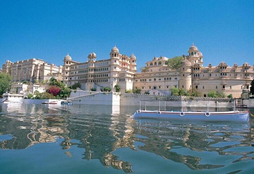 Shiv Niwas Palace By Hrh Group Of Hotels