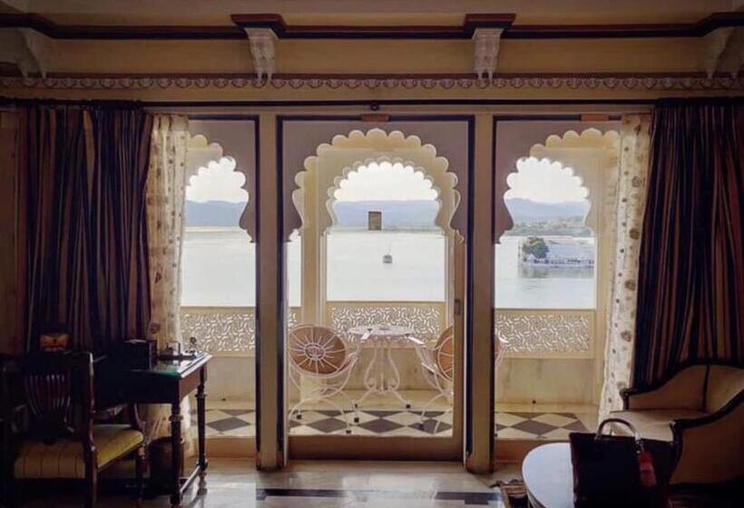 Shiv Niwas Palace By Hrh Group Of Hotels