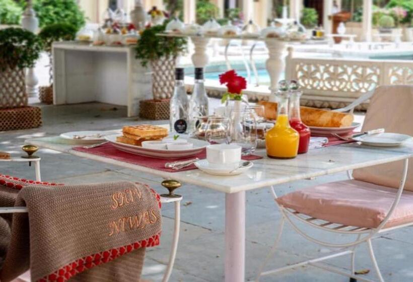 Shiv Niwas Palace By Hrh Group Of Hotels