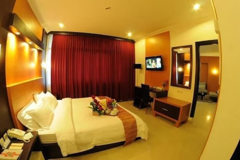 Отель Swarna Dwipa Palembang