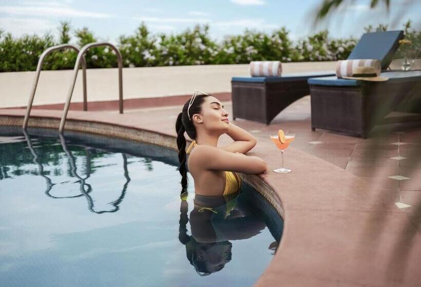 Отель Taj Krishna