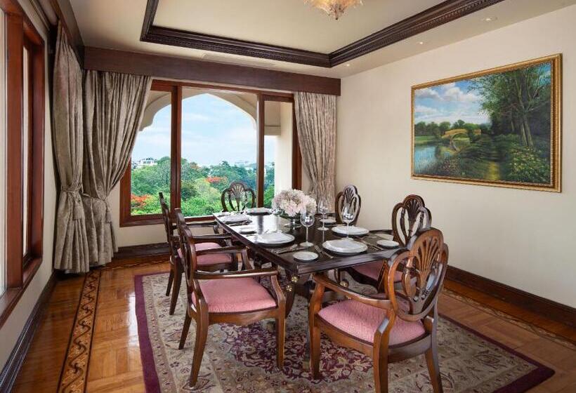 Отель Taj Krishna