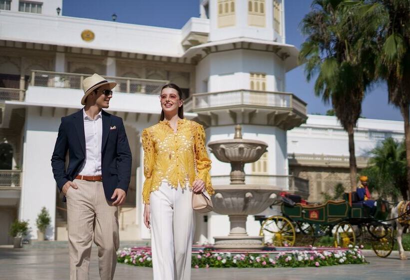 Отель Taj Usha Kiran Palace, Gwalior