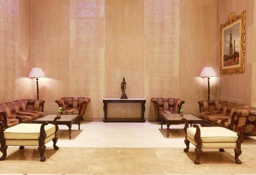 Отель The Ashok, New Delhi