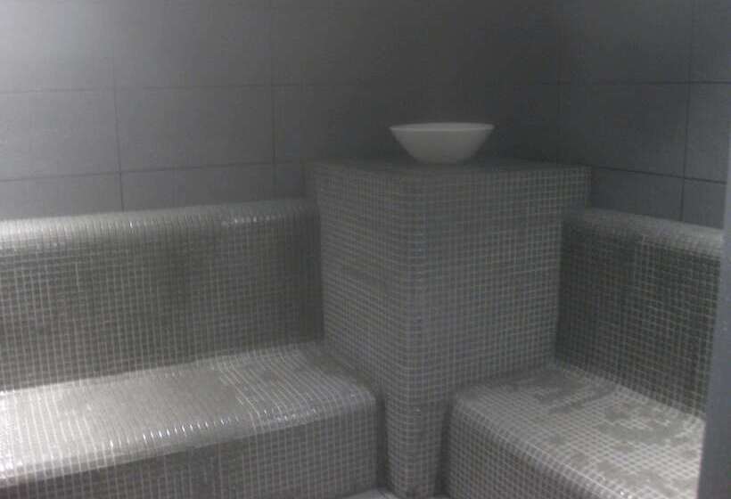 The Capitol Hotel Tokyu