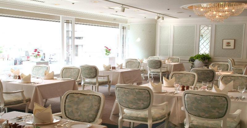 فندق The Crown Palais New Hankyu Kochi