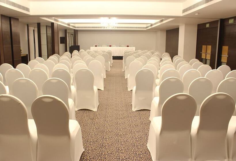 فندق The Hans, New Delhi