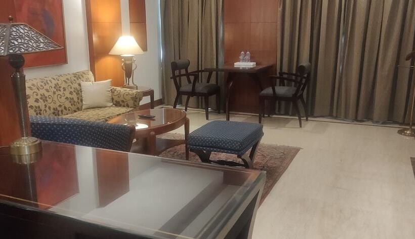 فندق The Hans, New Delhi