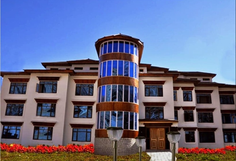 בית מלון כפרי The Highland Mountain Resort & Spa