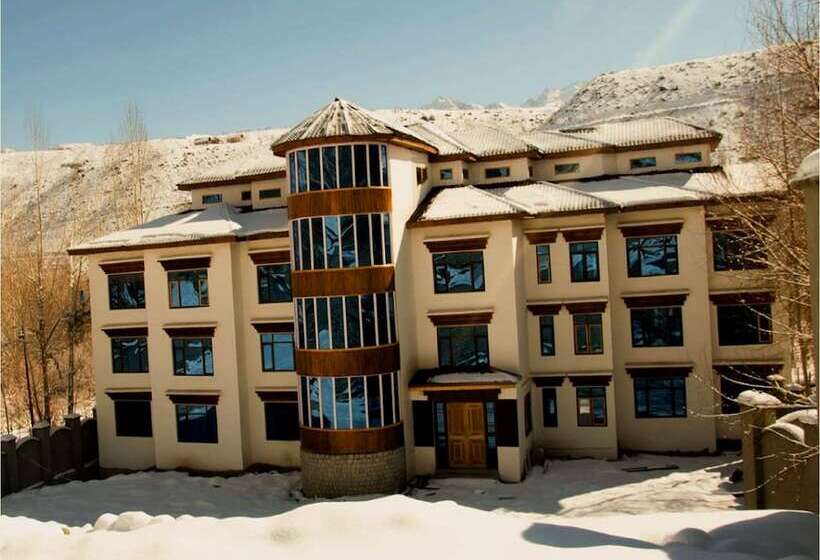 בית מלון כפרי The Highland Mountain Resort & Spa