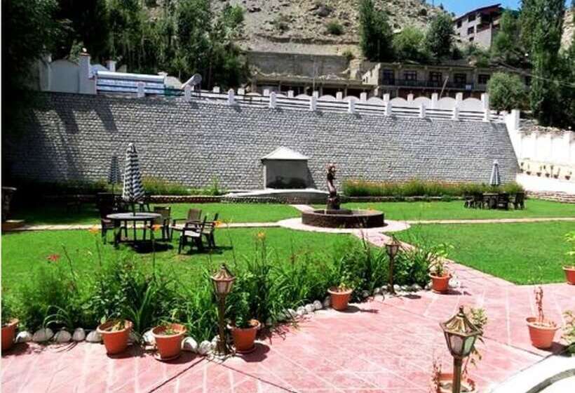 בית מלון כפרי The Highland Mountain Resort & Spa