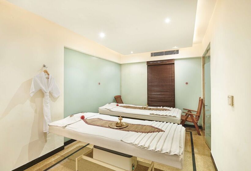 فندق The Lalit Ashok