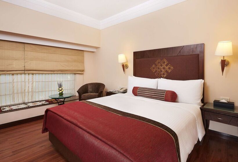 فندق The Lalit Ashok