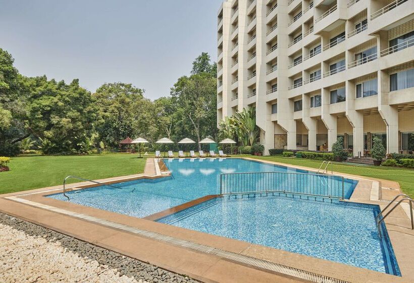 فندق The Lalit Ashok