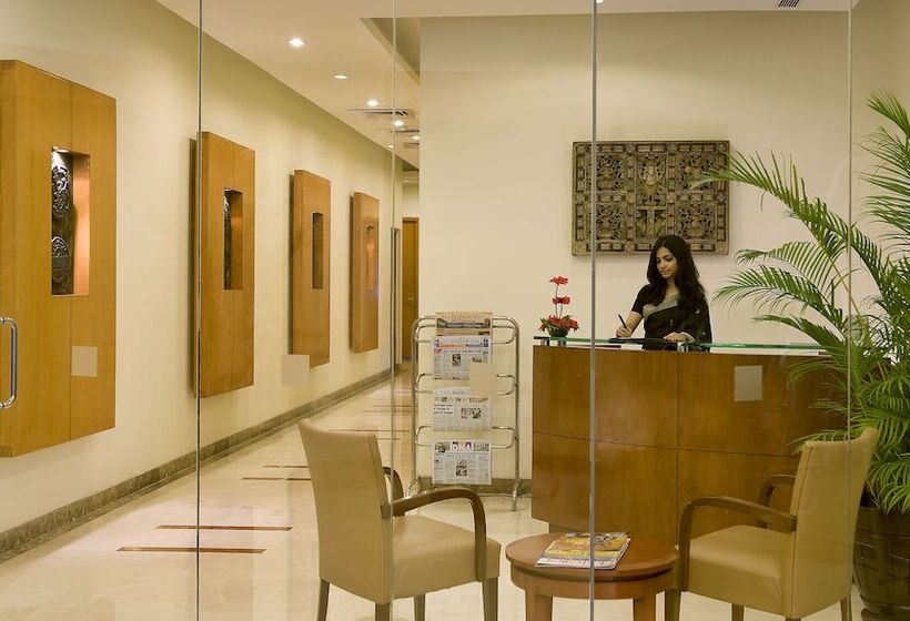 فندق The Lalit Ashok