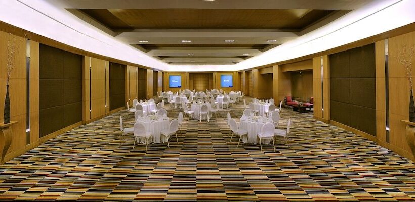 فندق The Lalit Ashok