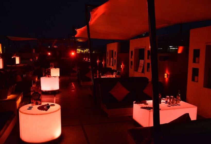 فندق The Lalit Ashok