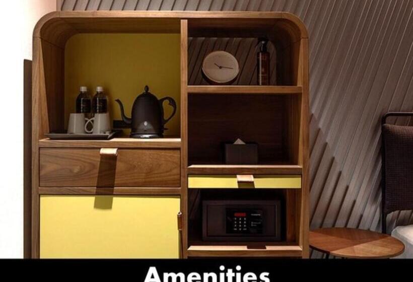 Отель The Lively Fukuoka Hakata