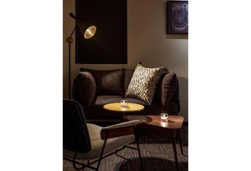 Отель The Lively Fukuoka Hakata