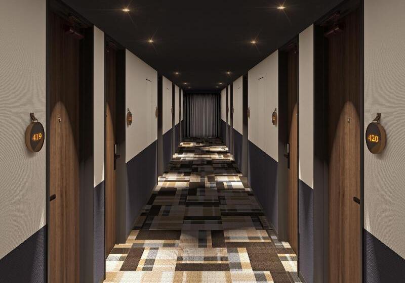 Отель The Lively Fukuoka Hakata