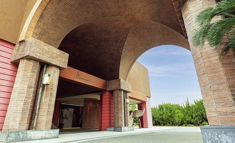 호텔 The Luigans Spa And Resort