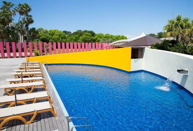 호텔 The Luigans Spa And Resort