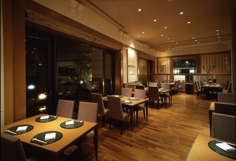 ホテル The Manhattan