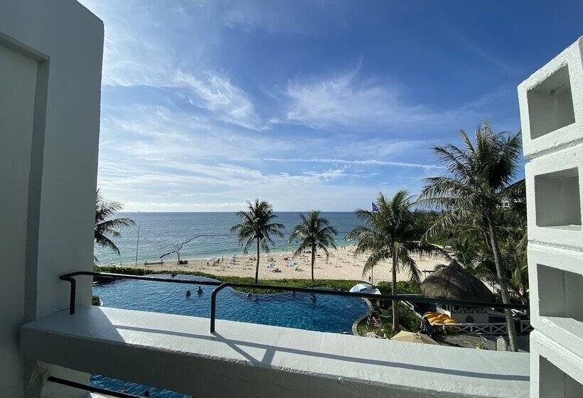 호텔 The Moon Beach Museum Resort